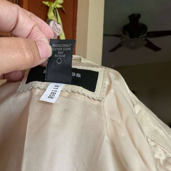 Gen. Leather Vintage Express Ivory/Cream Jacket 5/6, Pre-owned - Picture 13 of 16